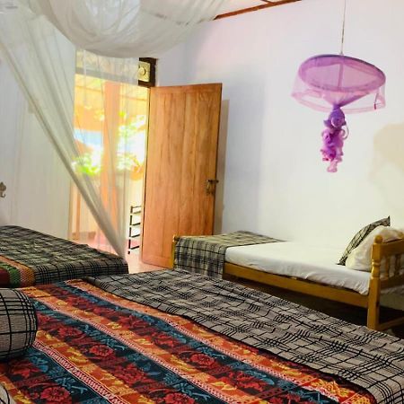 Sisira Homestay - Sigirija Zewnętrze zdjęcie