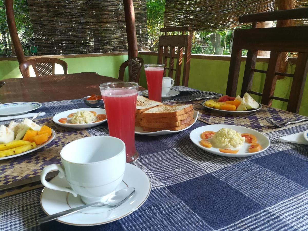 Sisira Homestay - Sigirija Zewnętrze zdjęcie