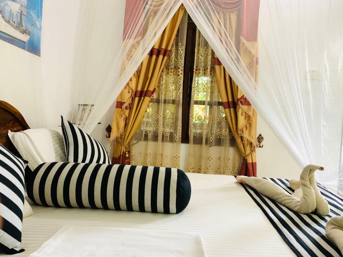 Sisira Homestay - Sigirija Zewnętrze zdjęcie